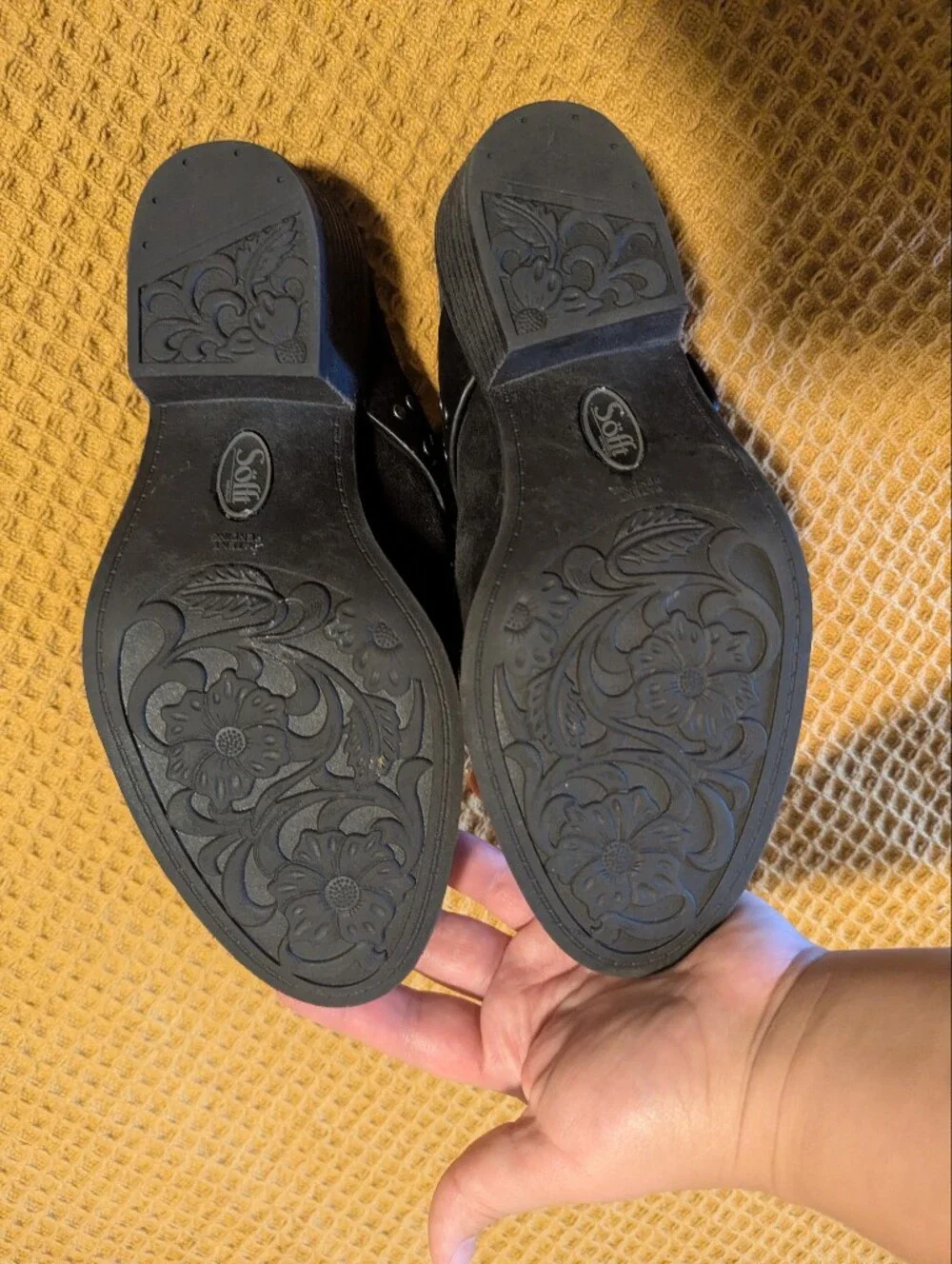 Sofft Clogs Women's Suede, 7.5